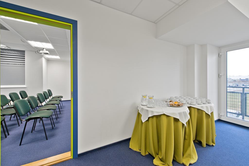 Green Vilnius Hotel Buitenkant foto